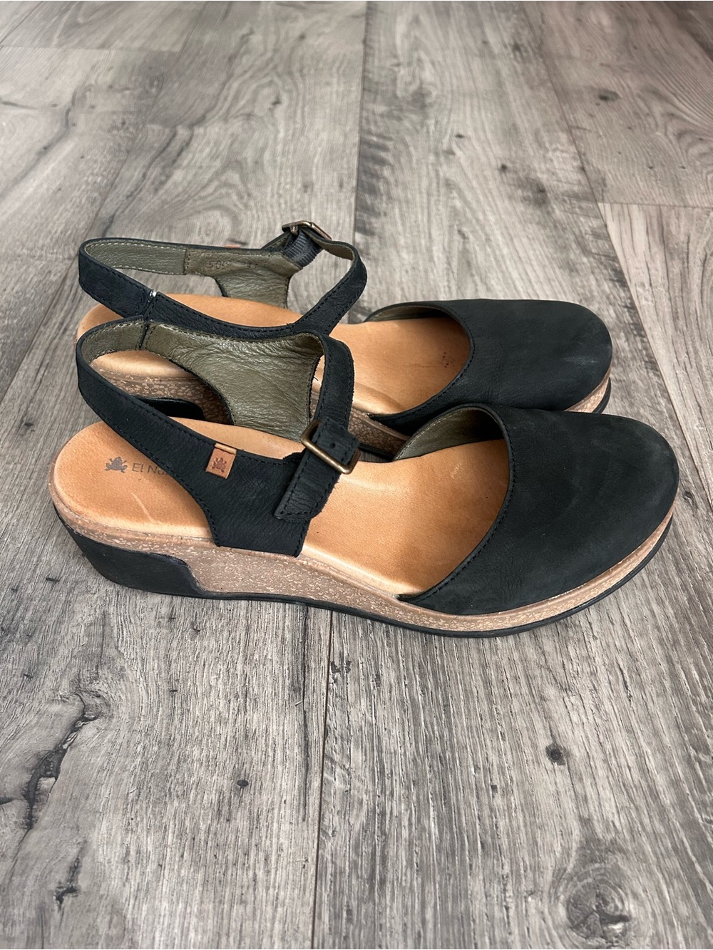 El Naturalista Leaves Platform Closed-toe Sandal Black Size EU 41, U.S. 10